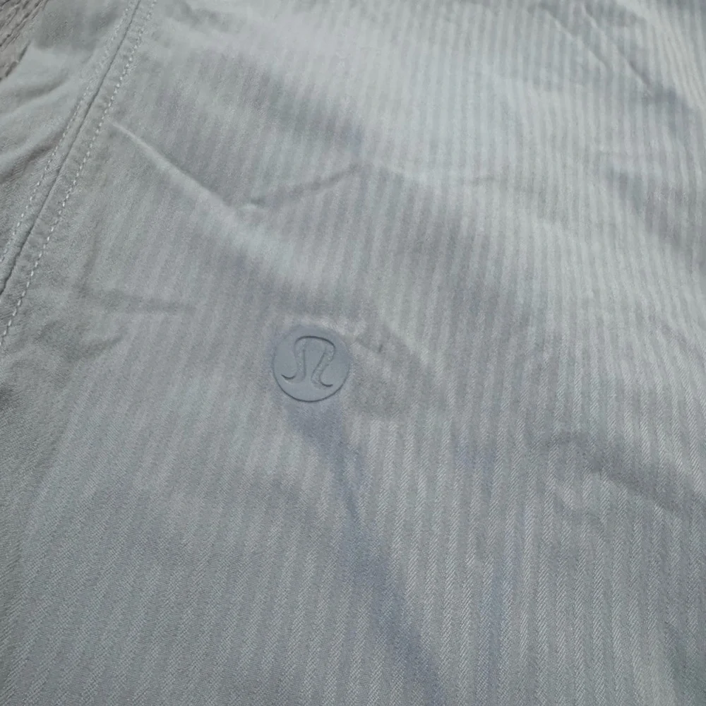 Lululemon Beyond the Studio Pants Slim 6 Rhino Grey Excellent preowned condition